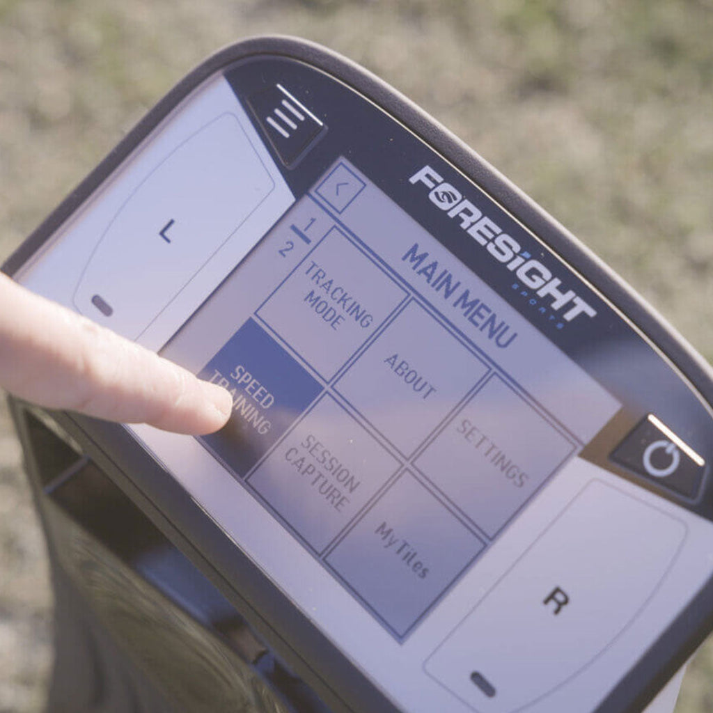 Foresight QuadMAX Launch Monitor with Carl's Place Curved Enclosure Home Golf Studio Package